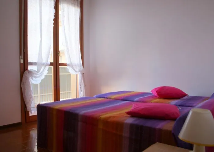 Experience Comfort By The Pool Daire Bibione