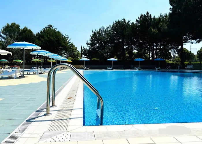 Experience Comfort By The Pool * Bibione