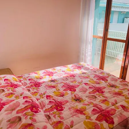 Experience Comfort By The Pool Apartamento *