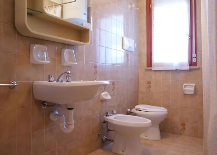 Experience Comfort By The Pool Μπιμπιόνε